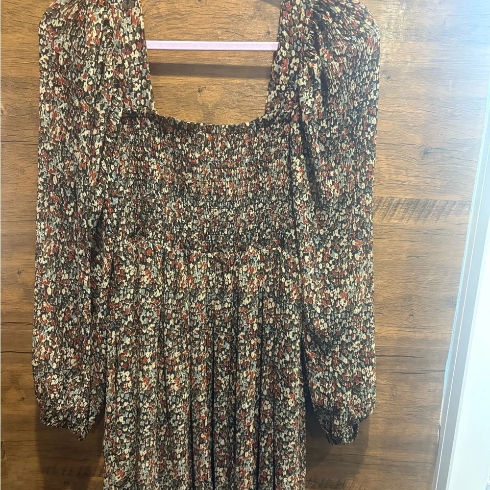 Elloh Floral Mini Dress - Picture 6 of 8